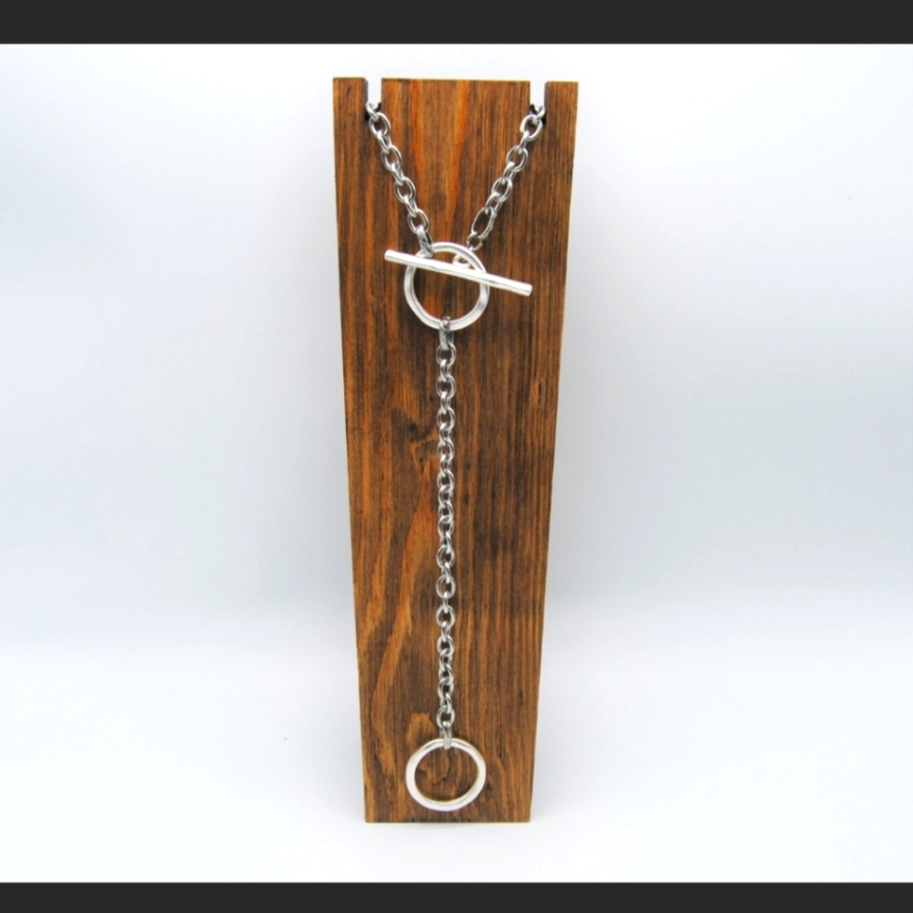Vintage toggle necklace